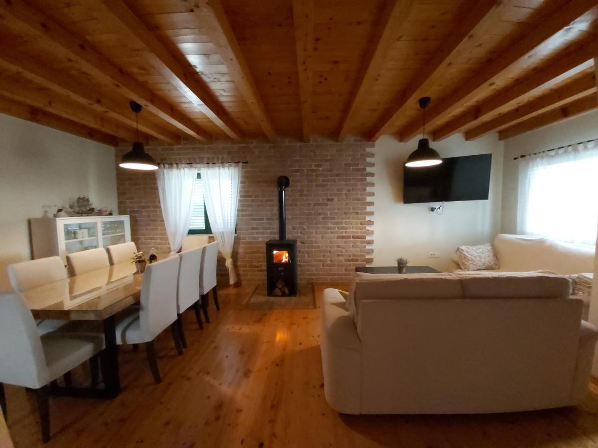 Villa Stone Pearl With Heated Swimming Pool Свети-Филип-и-Яков Экстерьер фото