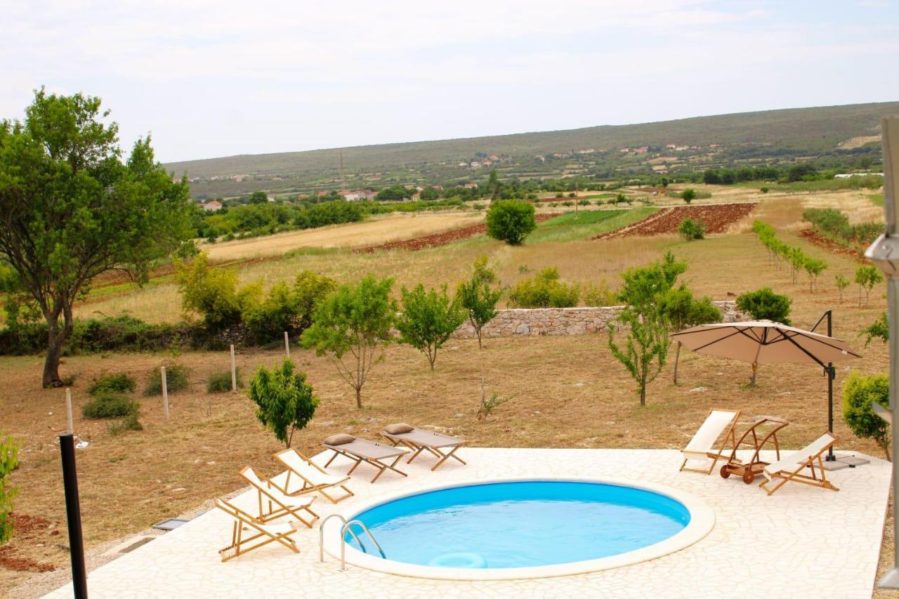 Villa Stone Pearl With Heated Swimming Pool Свети-Филип-и-Яков Экстерьер фото